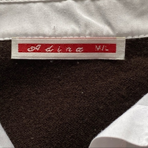 Adina Argyle front Brown sweater with white collar - Picture 6 of 9